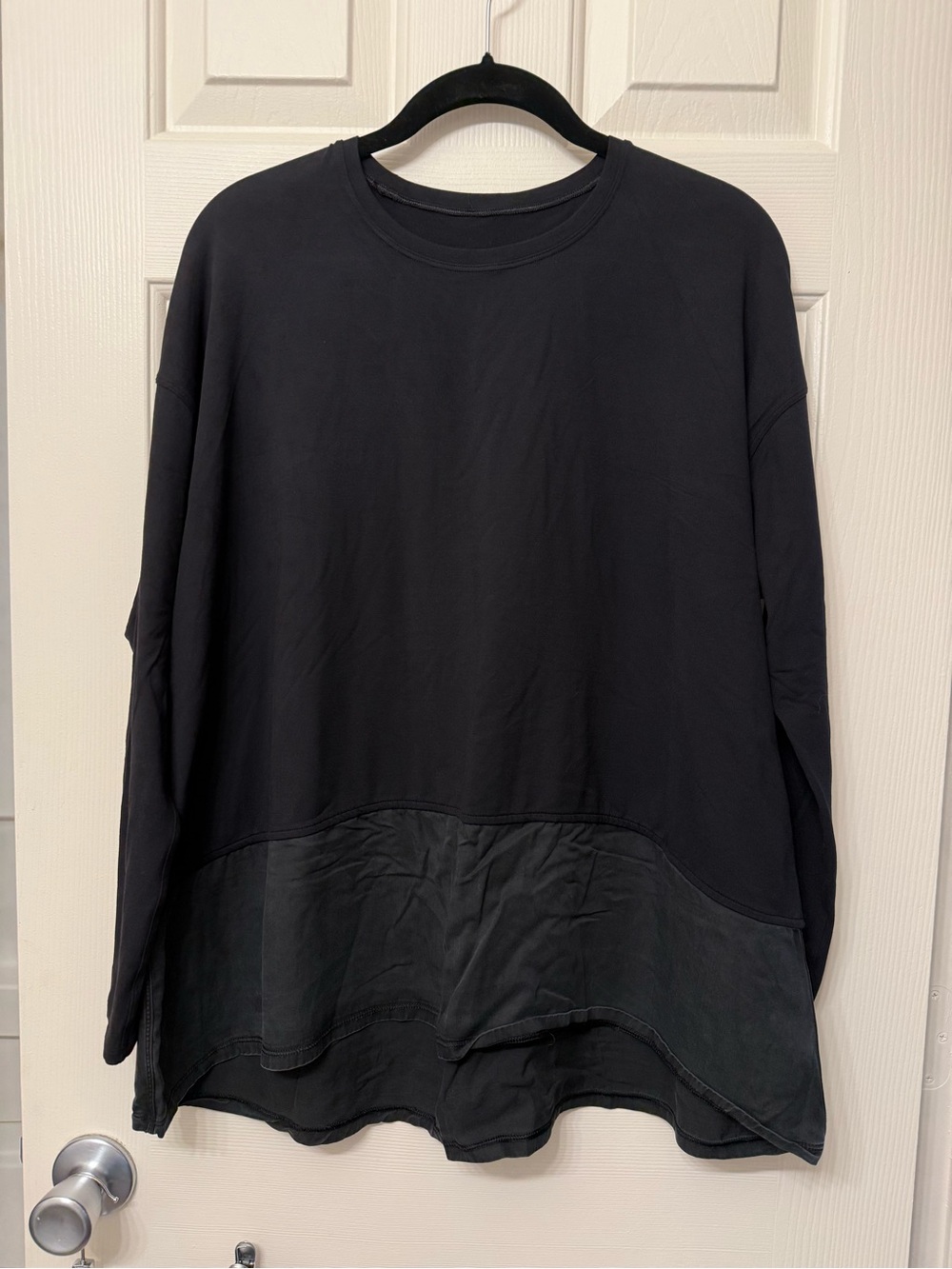lululemon athletica Black Long-Sleeve Crew Shirt relaxed fit